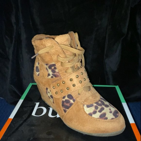 Cheetah print Wedge booties - Picture 2 of 3